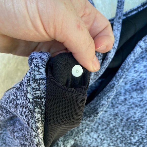 Lululemon Power Y Tank Dramatic Static size 6 - Picture 5 of 5
